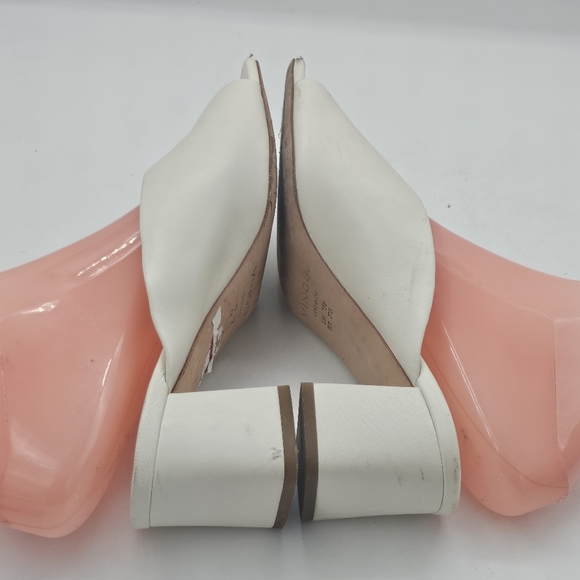 Vince Elizabeth Block Heel Mule Sandals Women’s 7.5 Ivory / Bone / Cream Leather - Picture 5 of 14
